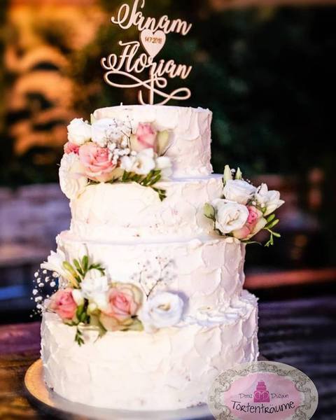 Pfingstrosen in Buttercreme